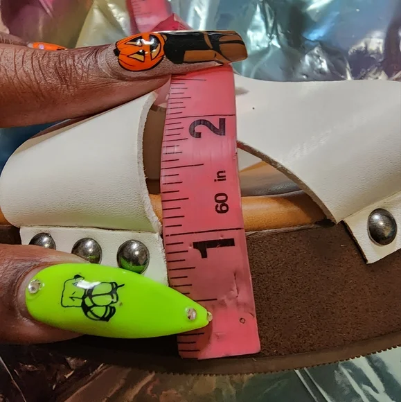 New! 13W [Torrid] White Wooden Platform Heel Sandals 3.5"h -No tags, never worn - Picture 5 of 12